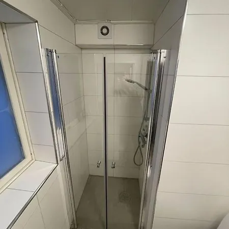 Apartment Waterfront Senja 2 *