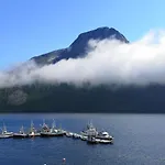 Διαμέρισμα Waterfront Senja 2