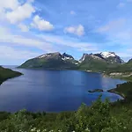 Waterfront Senja 2