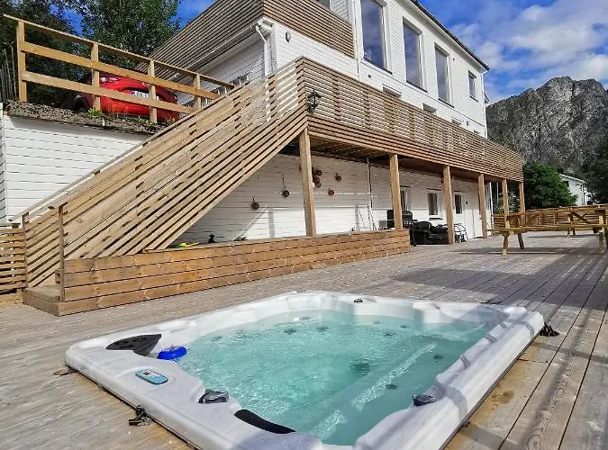 Waterfront Senja 2 Apartment Torsken